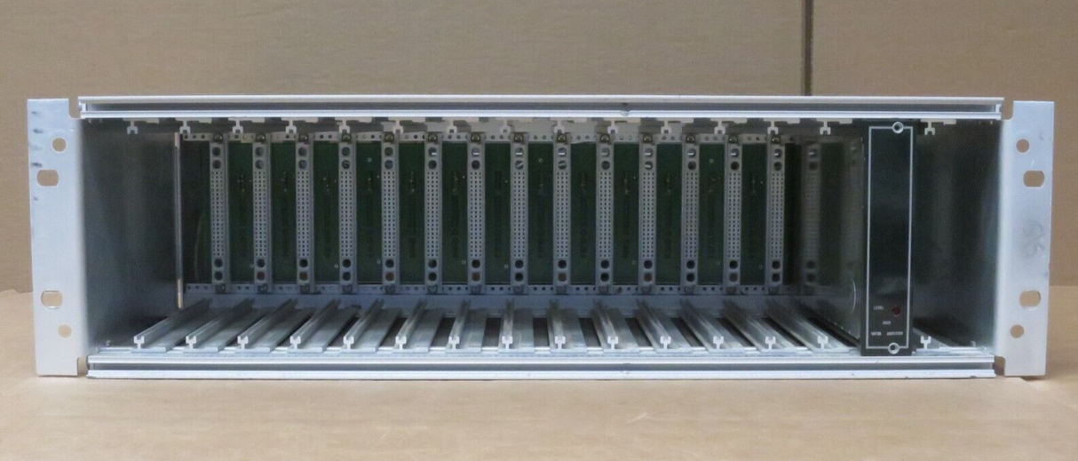 Aurora Communications Systems Chassis A110 / 3 & A510 WB 9dB Amplifier