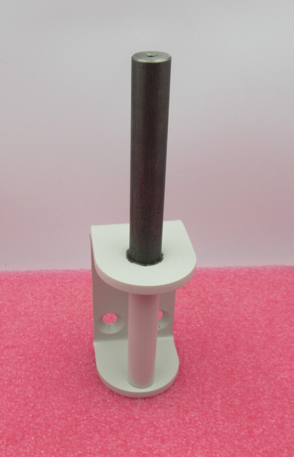 New Sealed Ergotron 60-378-180-02 Vertical Monitor Arm Mount - Grey