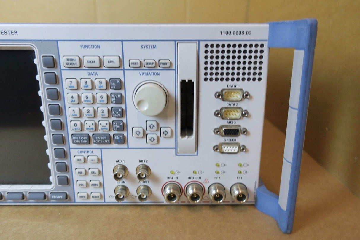 Rohde & Schwarz CMU 200 Universal Radio Communication Tester 1100.0008.02 R&S