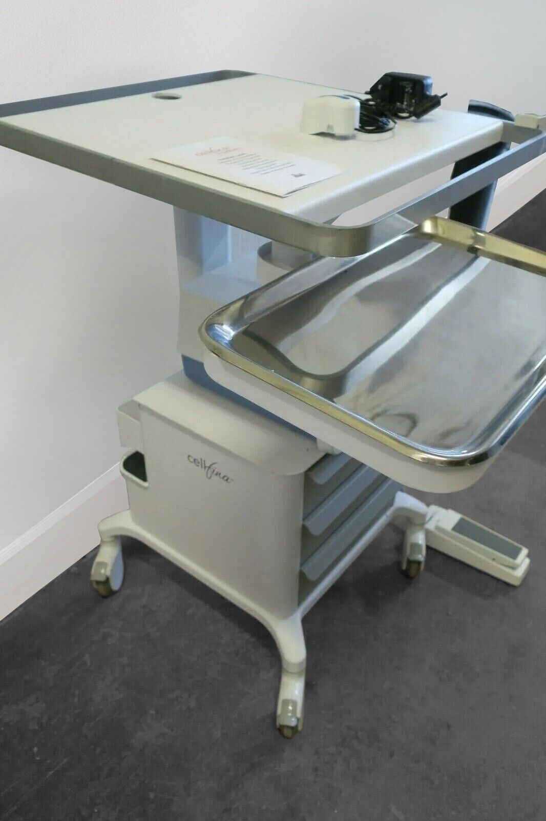 Merz Ulthera Cellfina Cellulite Reduction Treatment Cosmetic Surgical Machine