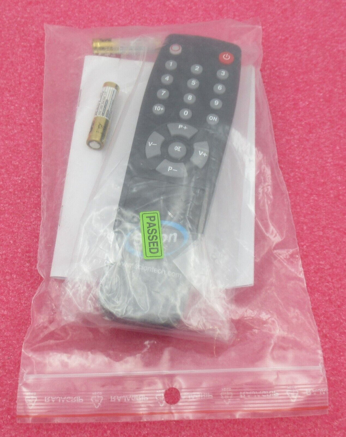 NEW Scion 13 Numeric Keys Programmable Infra-Red Remote Control Black PRO-0201