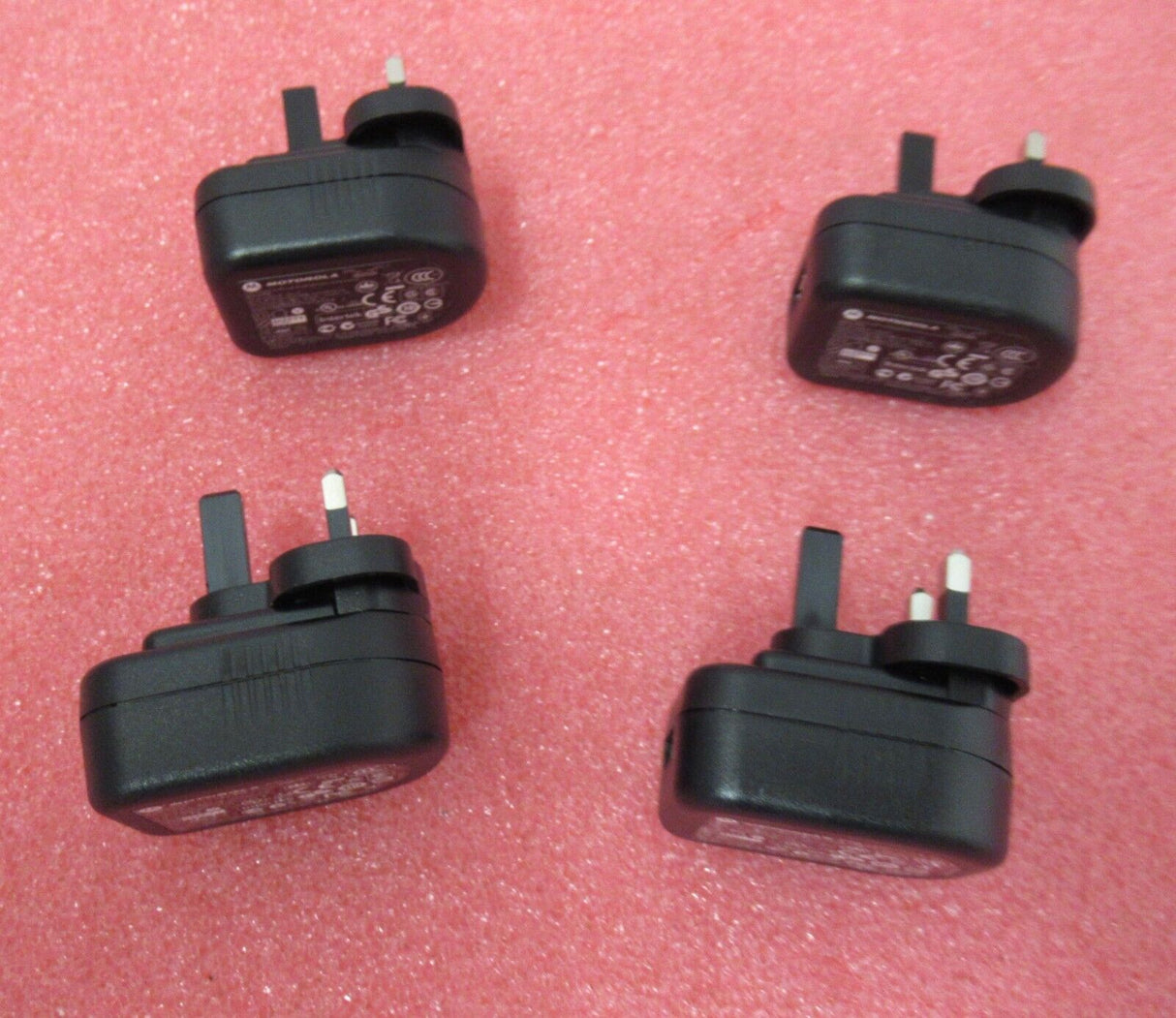 Lot de 4 chargeurs USB Motorola 86-124306-01 IU8-2050120-WP avec prise 5 V 1,2 A 6 W