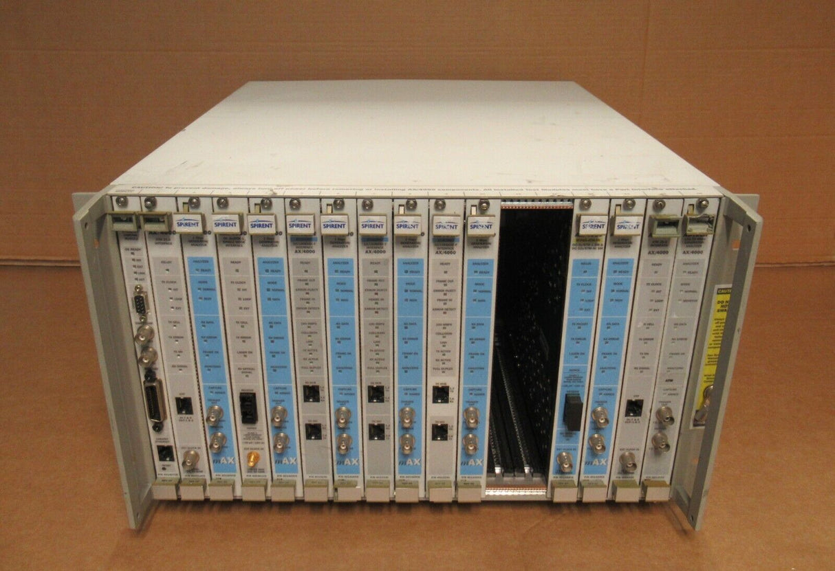 Spirent Adtech AX/4000 Breitband-Testsystem, 17-Slot-Gehäuse – 400140CE