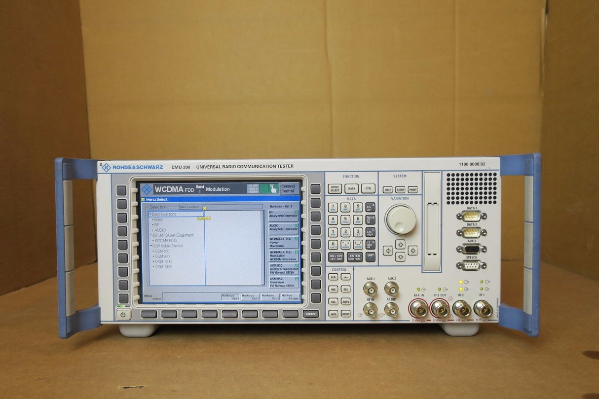 Rohde & Schwarz CMU 200 Universal Radio Communication Tester 1100.0008.02 R&S