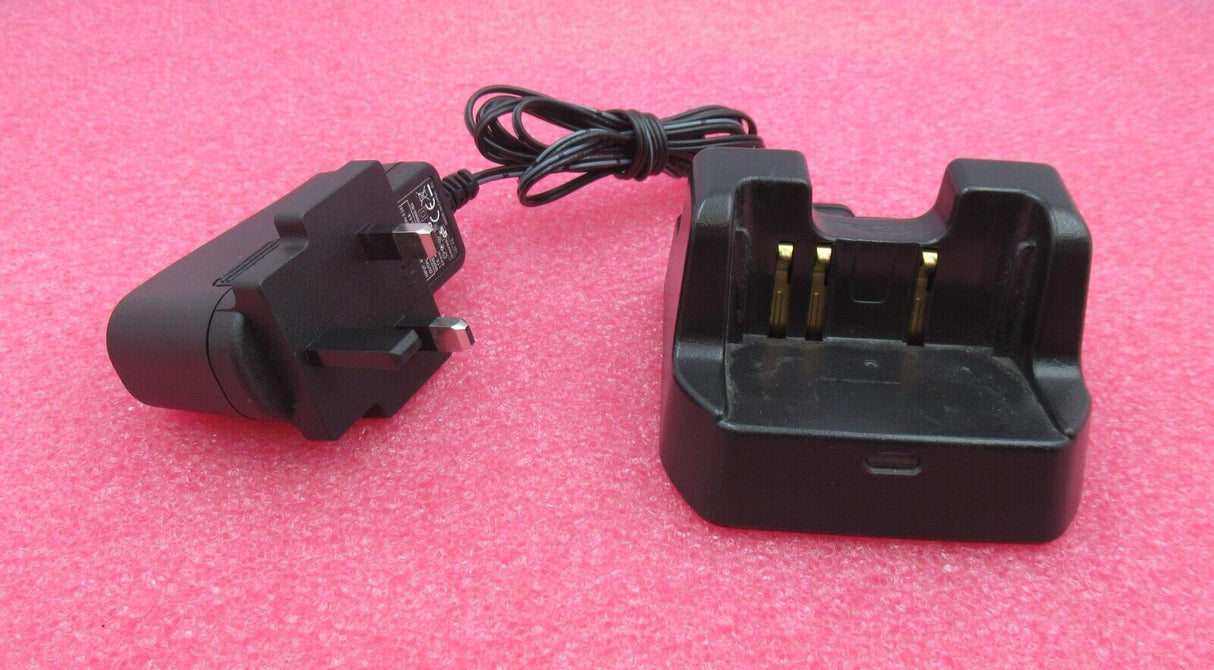 Vertex Standard CD-47 Ni-MH Desktop Charger Base Cradle And AC Power Adapter