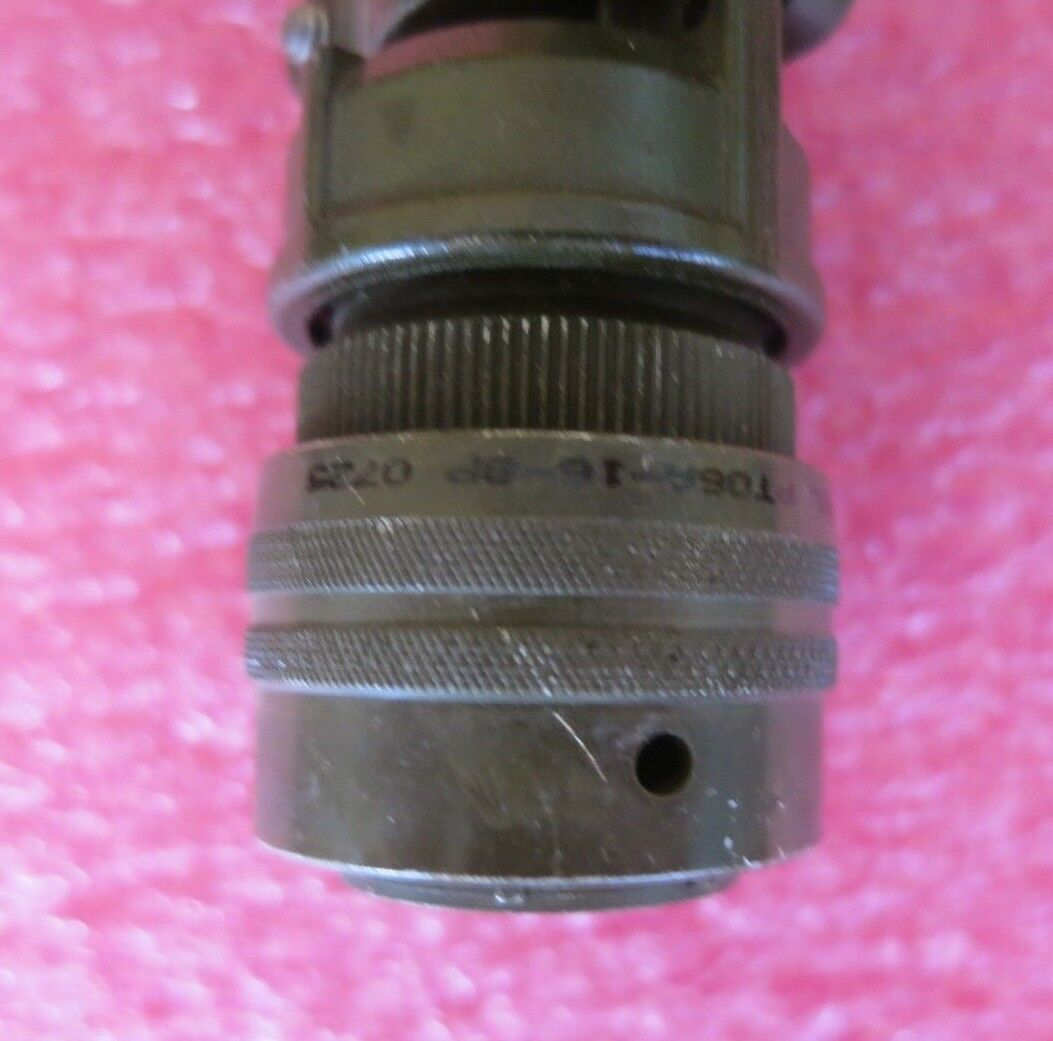 Alpha Wire - D 7 Meter With Amphenol PT06E16-8P Circular Connecter Plug Size 16