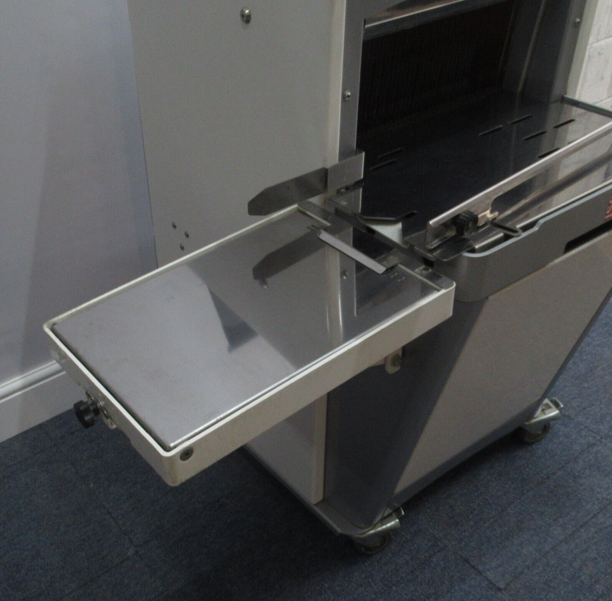 JAC Eco+ 450 Freestanding 10mm Automatic Bakery Bread Loaf Slicer 3-Phase 400V