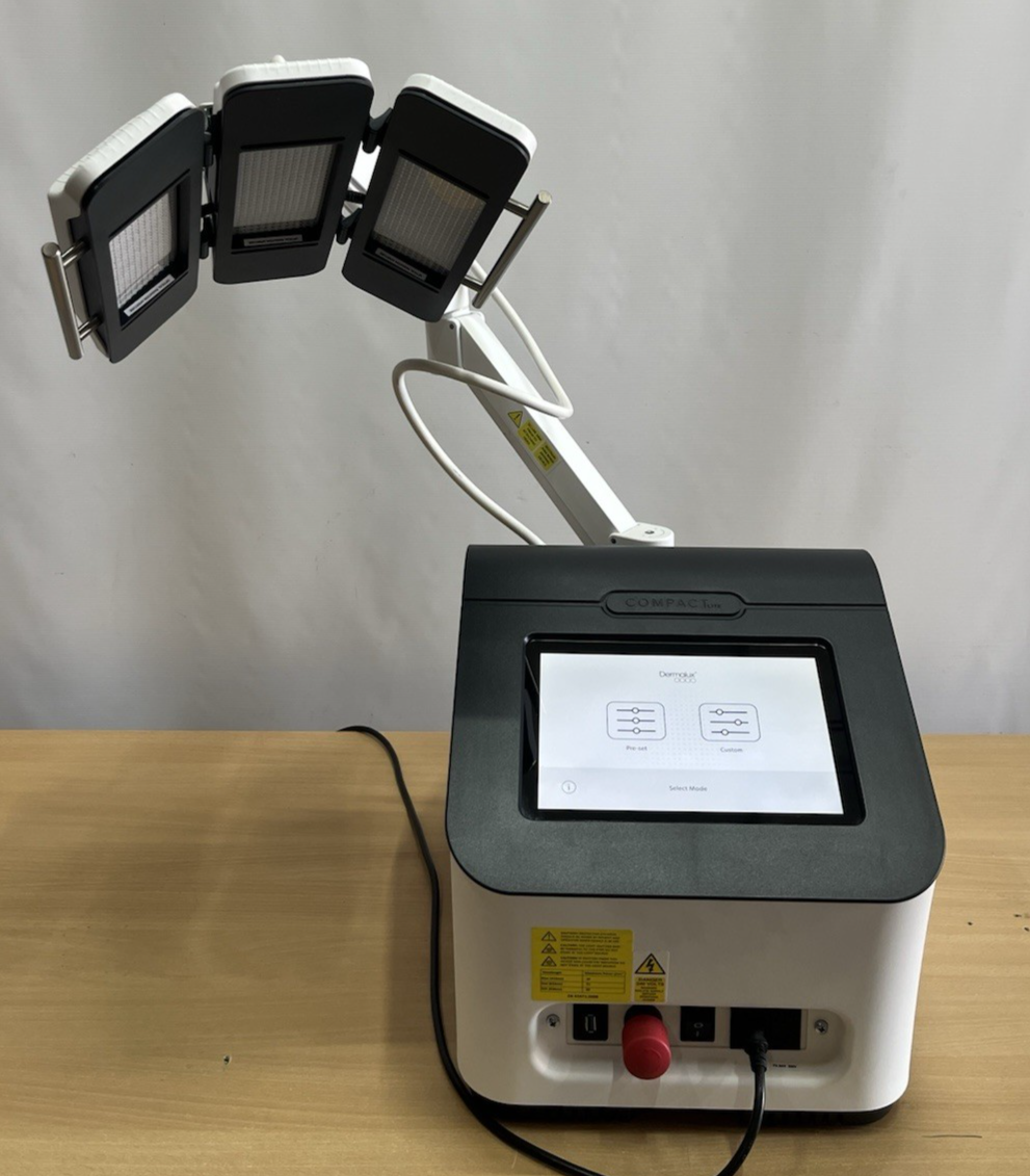 2024 Dermalux Compact Lite TriWave MD 415nm 633nm 830nm Phototherapy Unit LED16