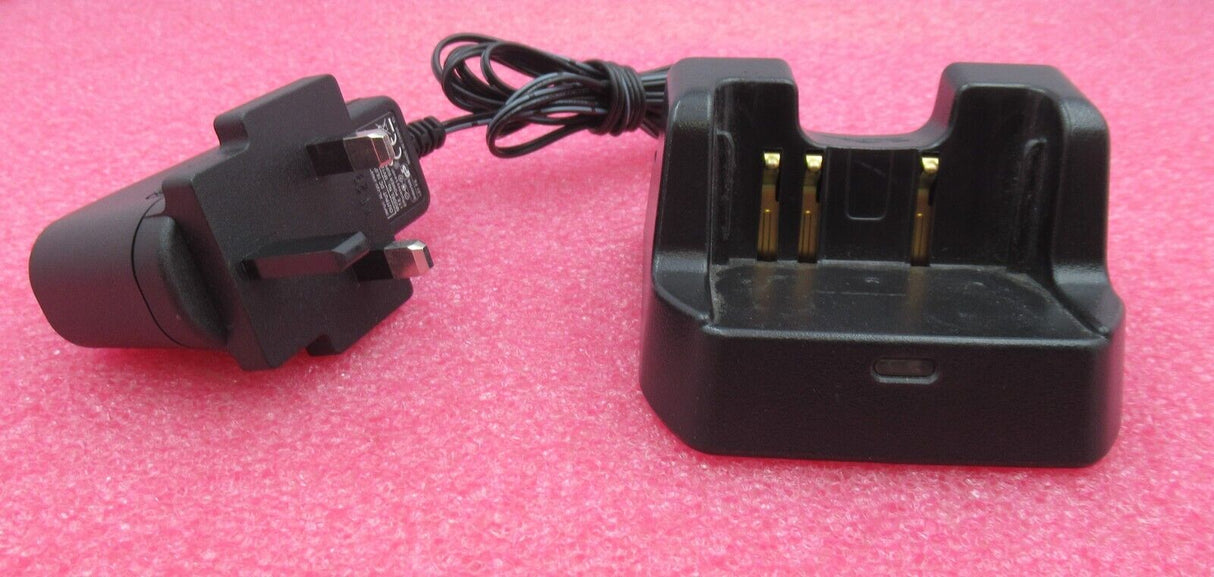 Vertex Standard CD-47 Ni-MH Desktop Charger Base Cradle And AC Power Adapter