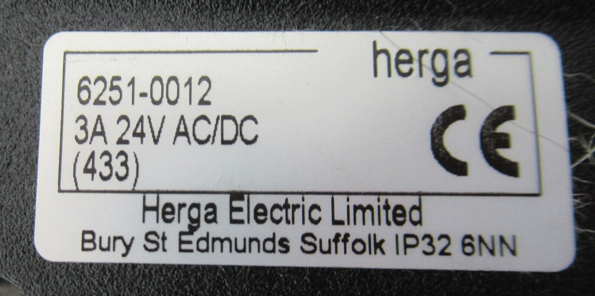 Chromogenex NLite Herga IPX1 Foot Pedal 5 Pin Switch P/N:6251-0012 M07-1027