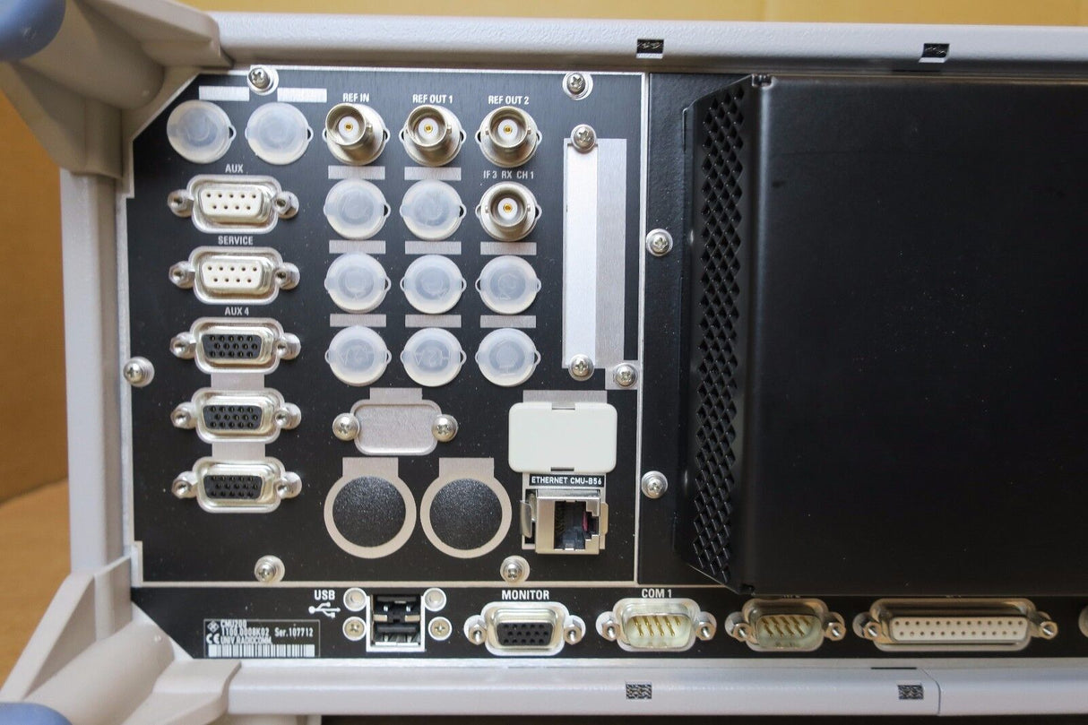 Rohde & Schwarz CMU 200 Universal Radio Communication Tester 1100.0008.02 R&S