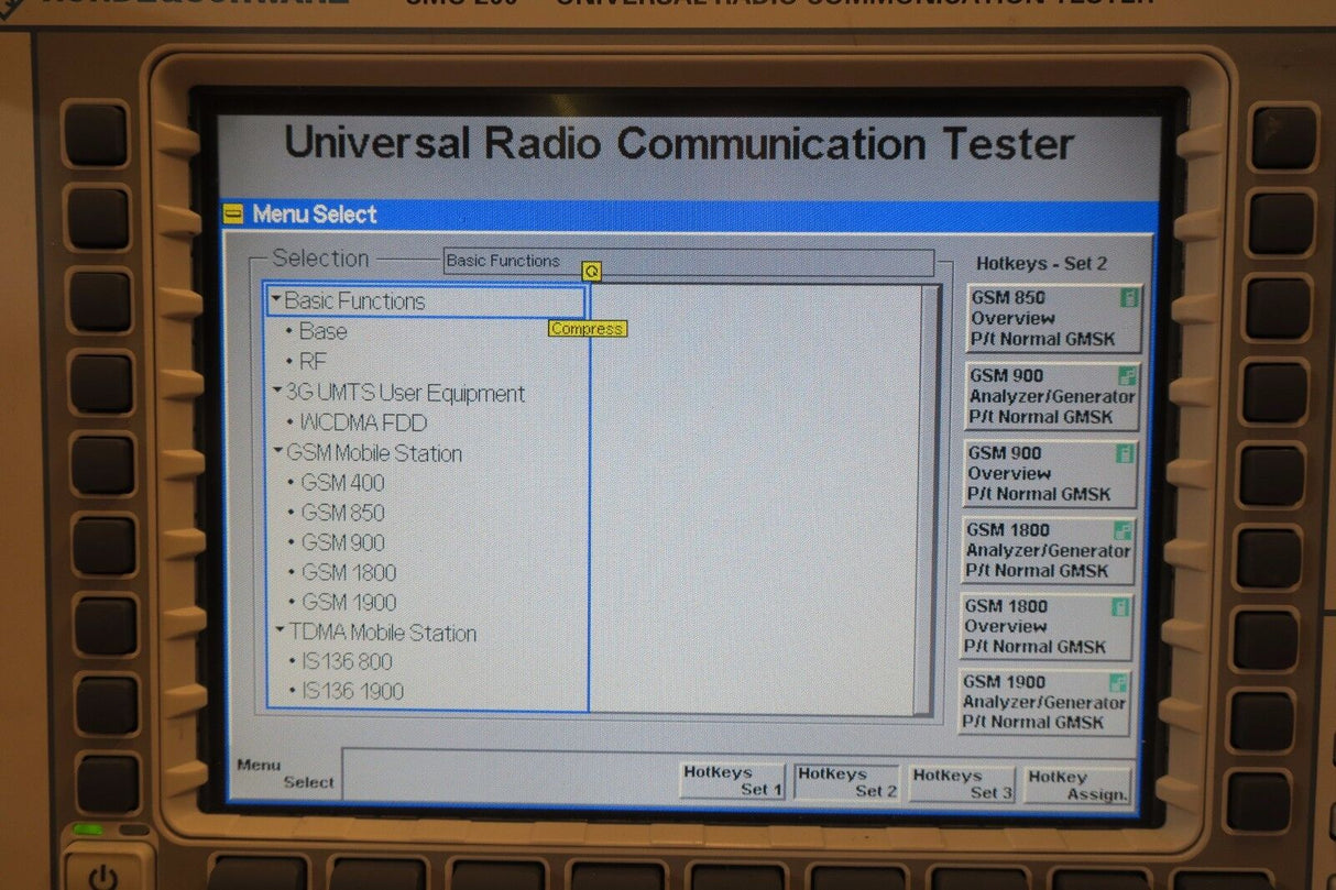 Rohde & Schwarz CMU 200 Universal Radio Communication Tester 1100.0008.02 R&S