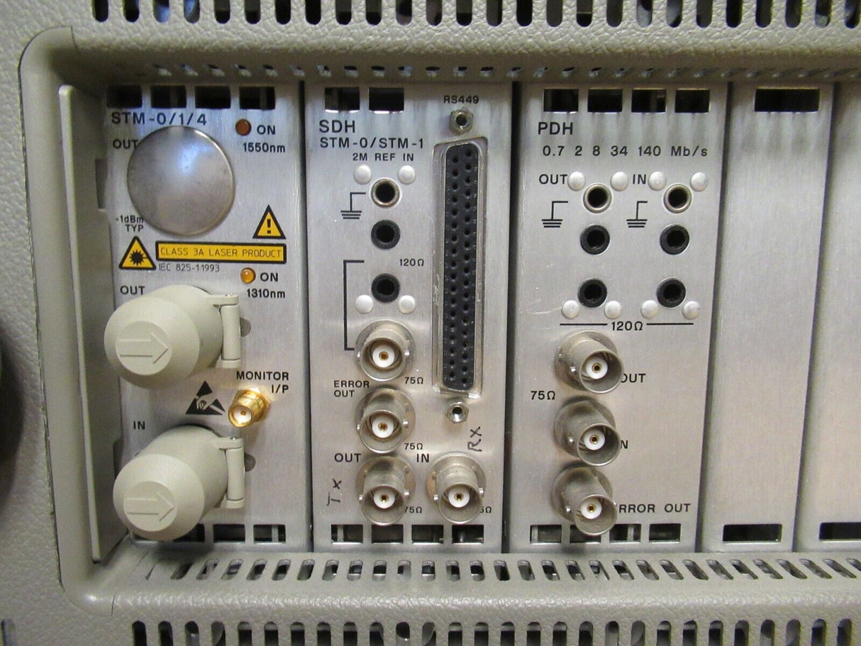 Analyseur de performances de communication HP Agilent 37717C OmniBER A3R/A3D/131/UKK