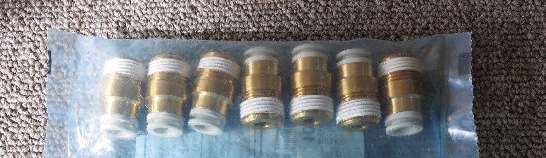Lot de 7 adaptateurs pneumatiques droits filetés vers tube SMC KQ2S08-03S 700-8935