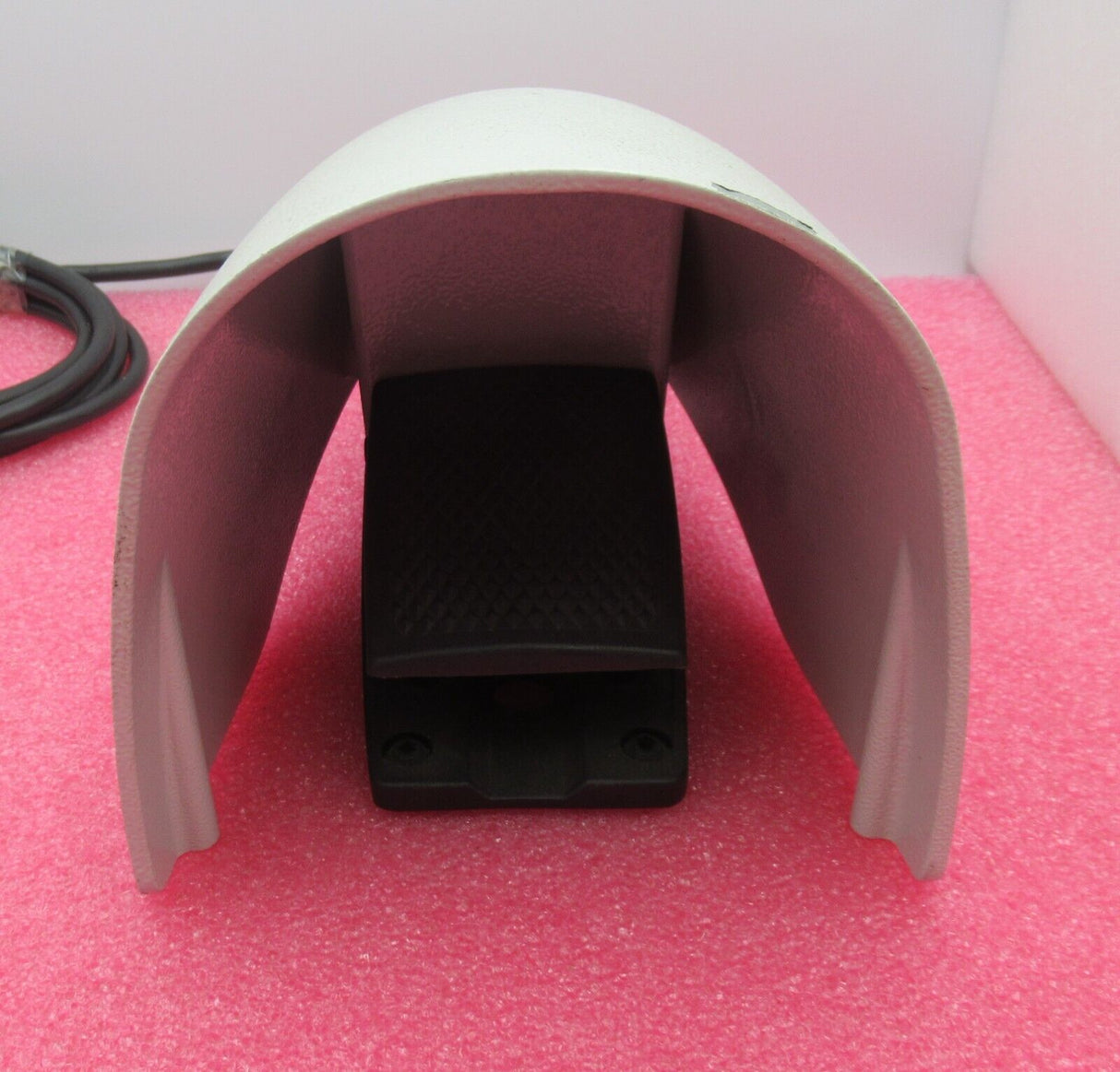 Chromogenex NLite Herga IPX1 Foot Pedal 5 Pin Switch P/N:6251-0012 M07-1027