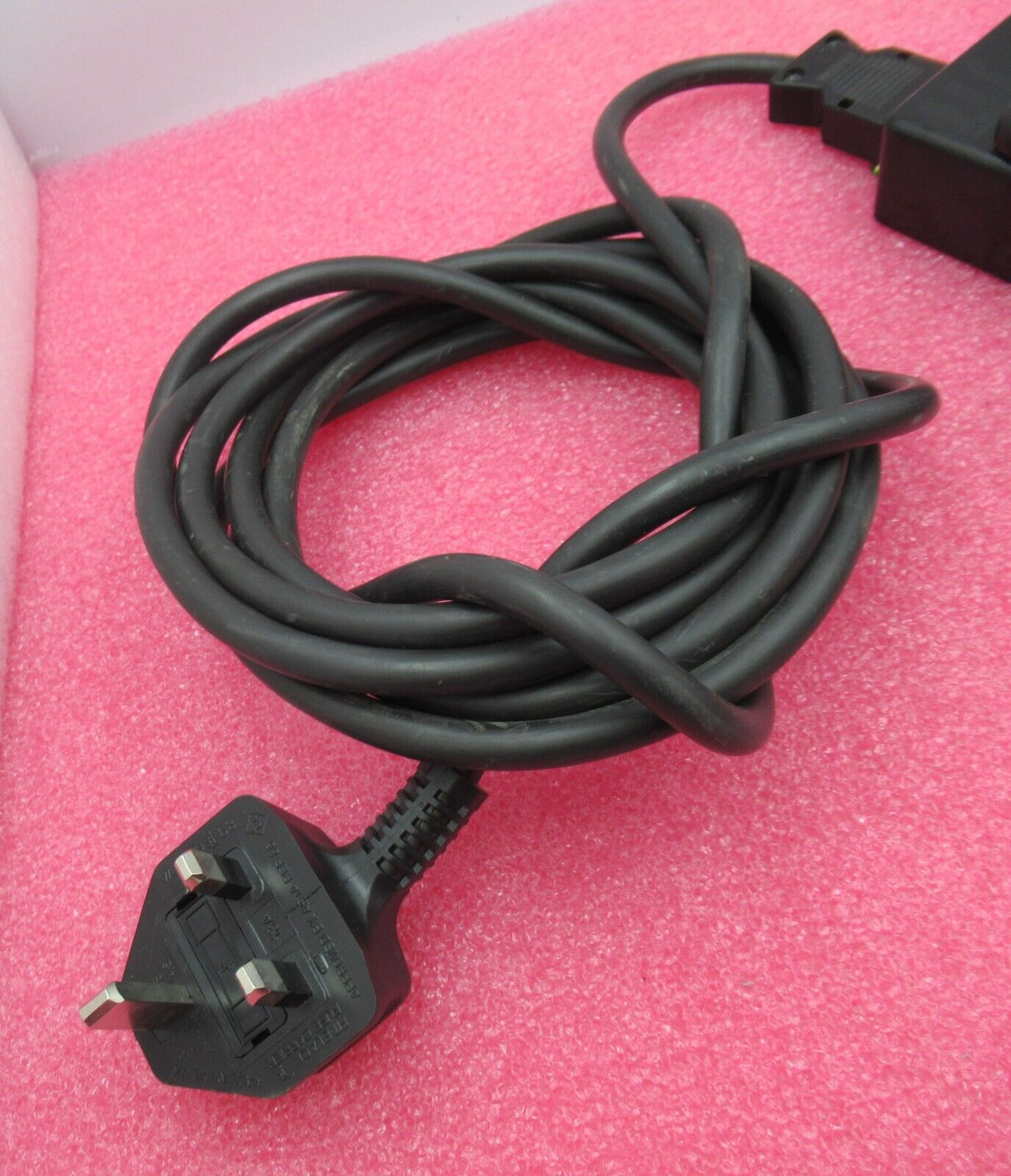 Under Desk Power Modular 3 Individually UK Sockets 3.15A Max BS 5733