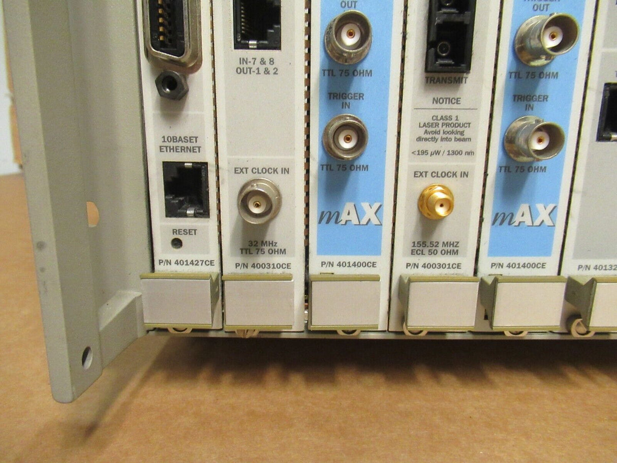 Spirent Adtech AX/4000 Breitband-Testsystem, 17-Slot-Gehäuse – 400140CE