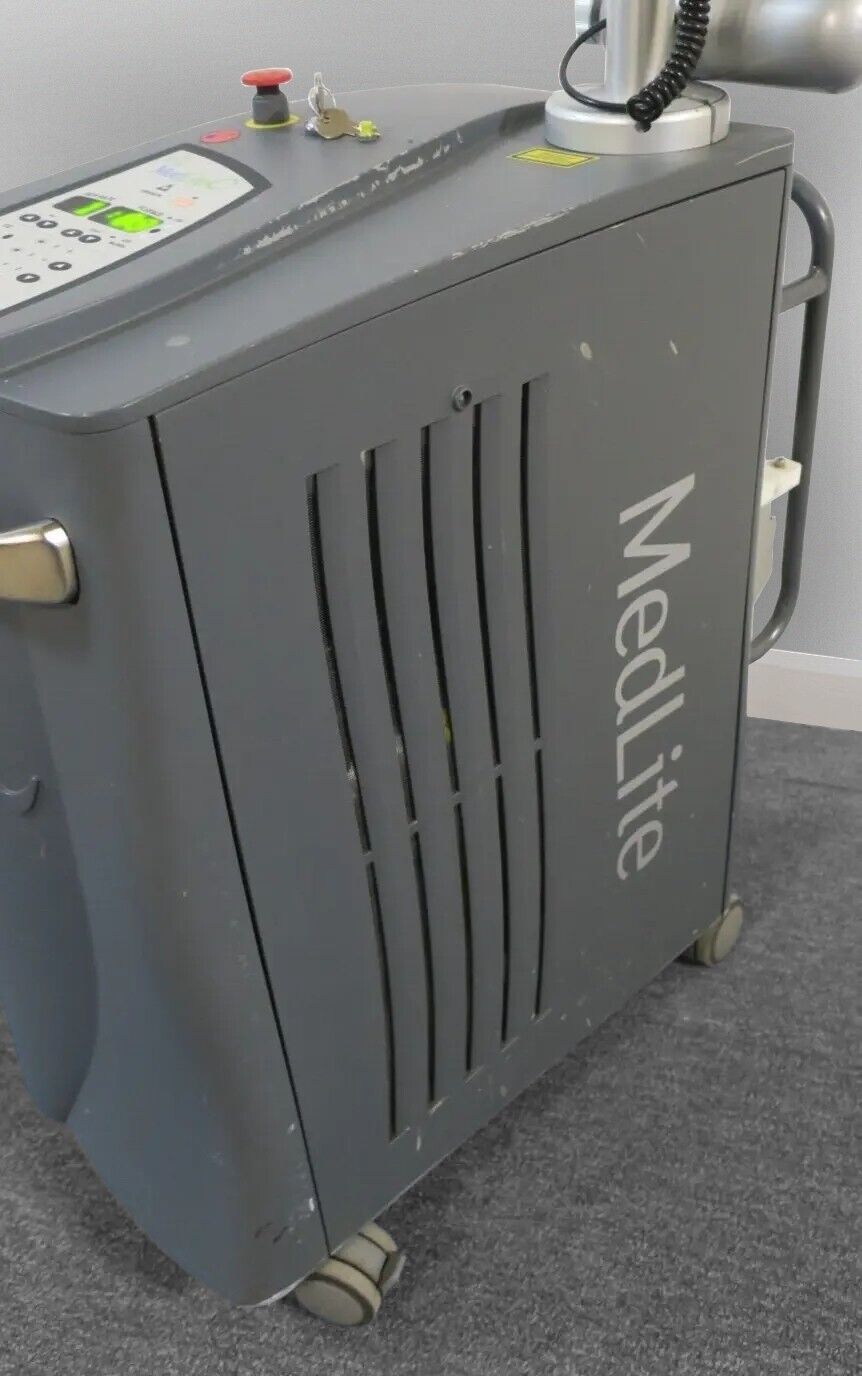 Hoya ConBio Medlite C6 Q-Switched Nd:YAG Tattoo Removal HR SR Acne Skin Laser