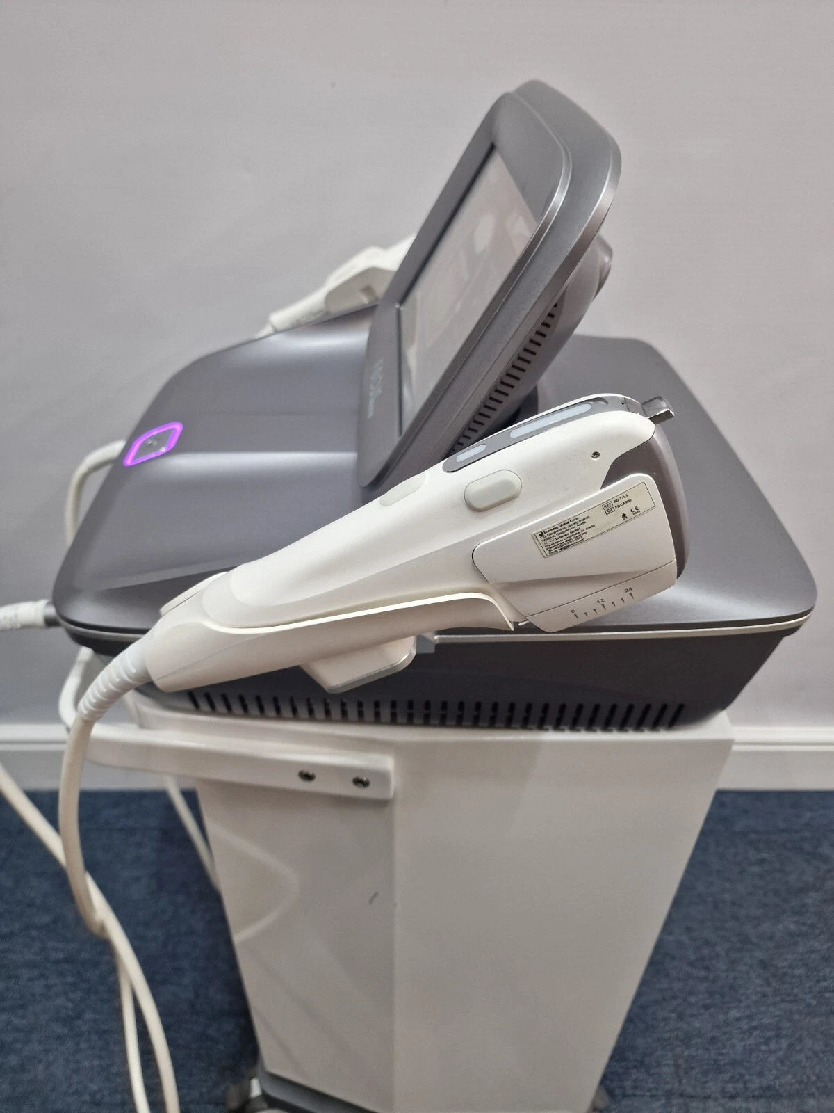 Lynton FOCUS DUAL RF Microneedling HIFU Non-surgical Skin Tighten Beauty Machine