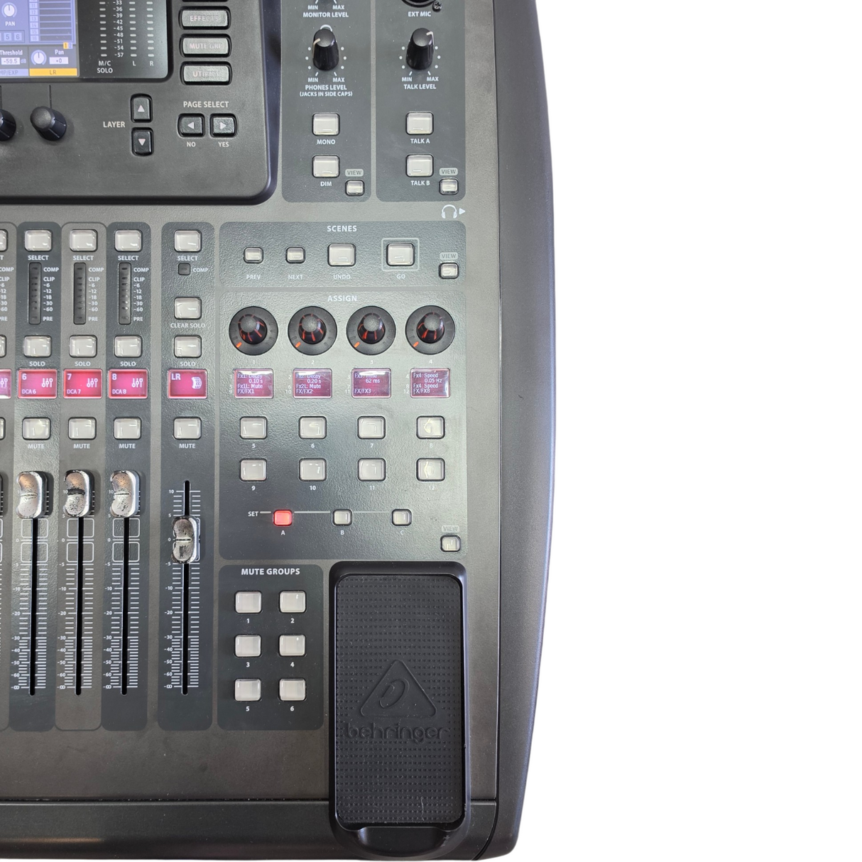 Behringer X32 Digital Mixing Console 40x Input 25x Bus Mixer 32x MIDAS Preamps3