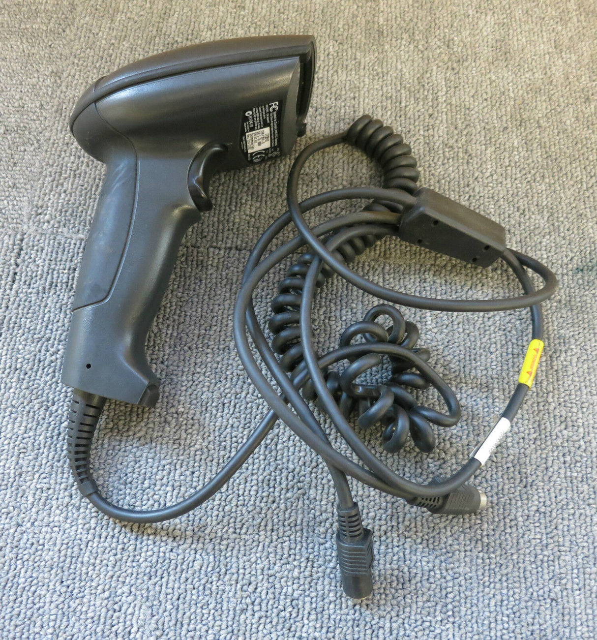 Lecteur de codes-barres à imageur linéaire portatif Honeywell HHP IT3810