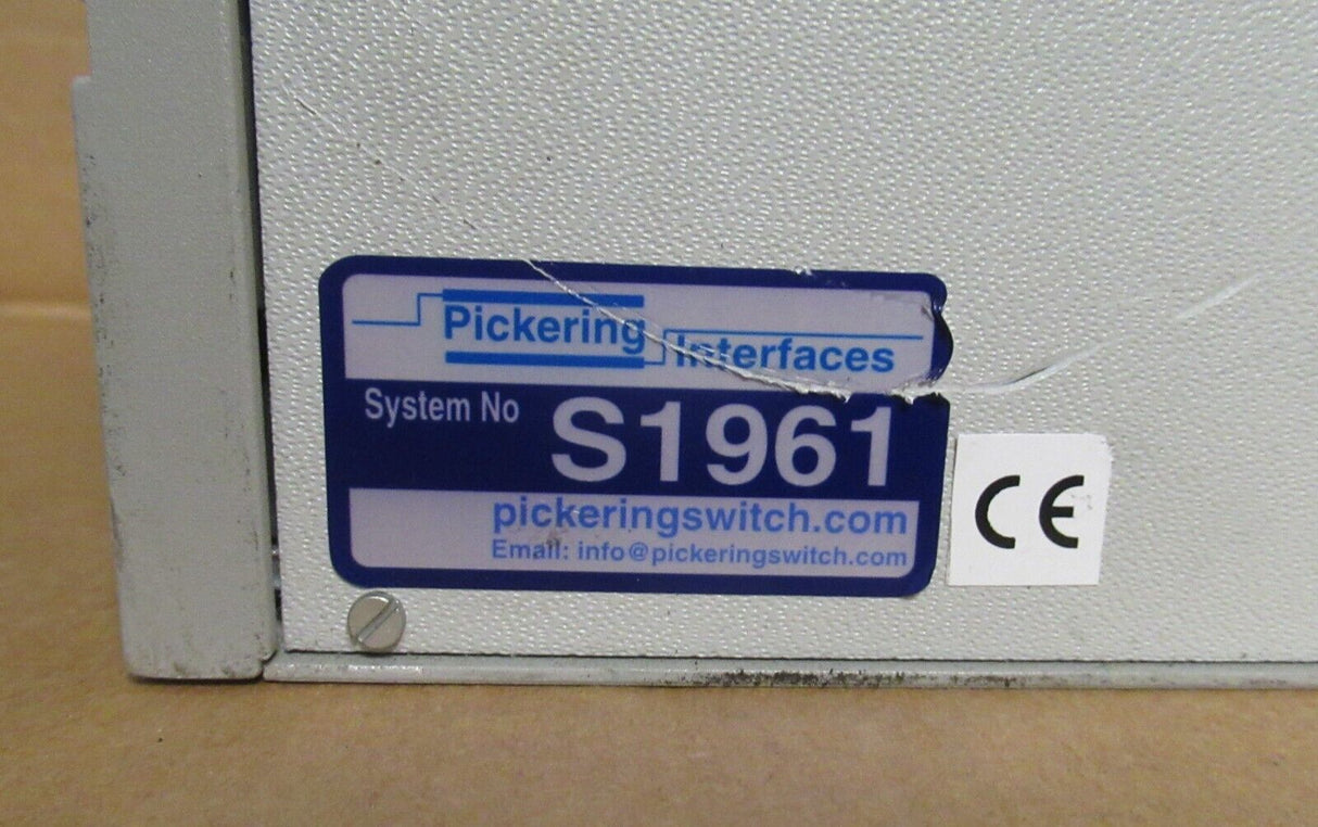 Pickering S1961 6U System 10-Slot Chassis 8x 20-790-711 Schnittstellenmodule