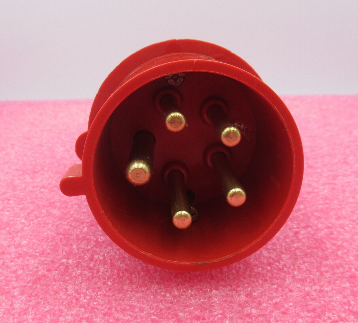 Bals CEE Norm Roter Industriestecker 3P+N+E IP44 32A 415V Typ 204 Steckerbeschläge