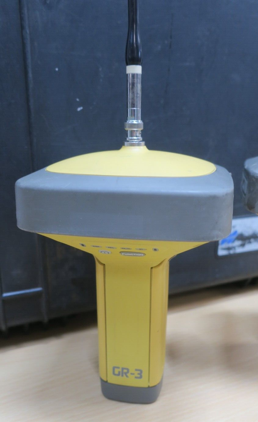 Récepteur GPS UHF GNSS numérique Topcon GR-3 Contrôleur de terrain FC-200 Base et Rover