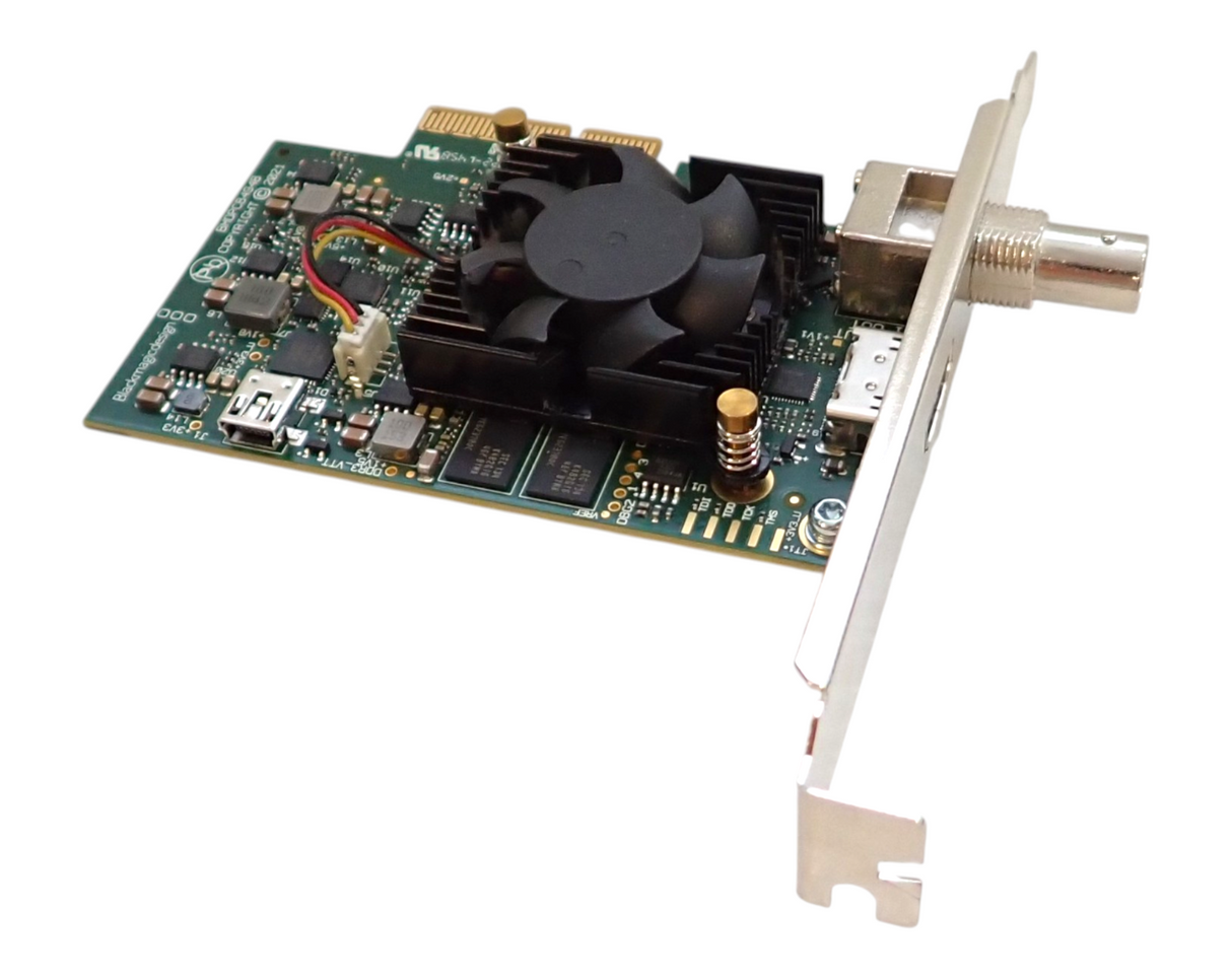 Blackmagic BDLKMINIMON4K Design DeckLink Mini Monitor 4K PCIe Capture Card1