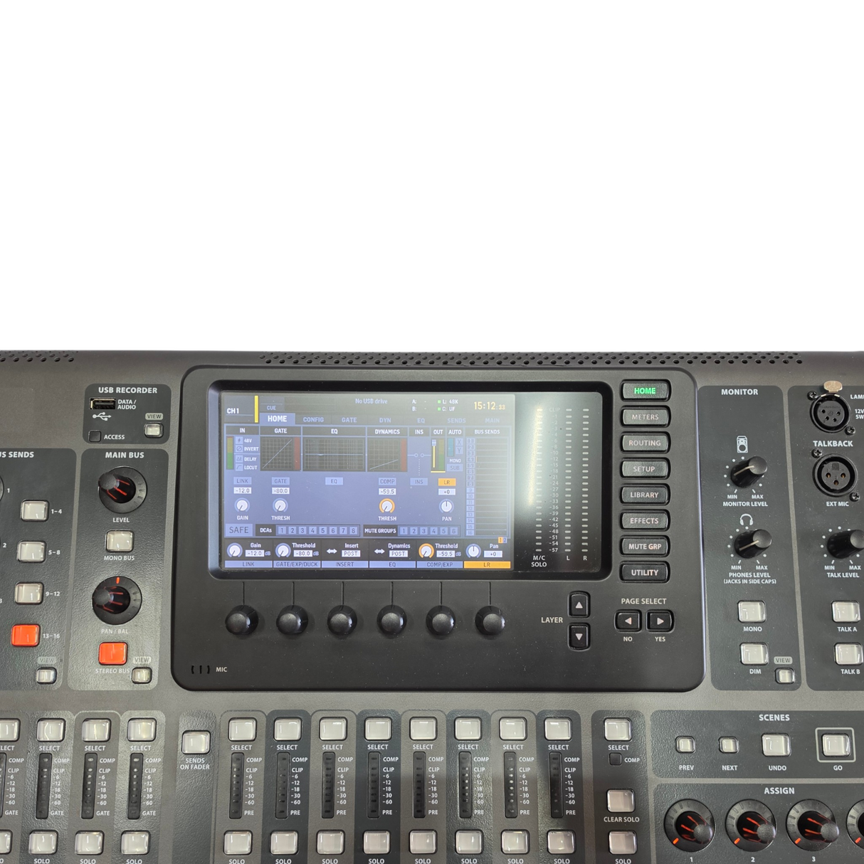 Behringer X32 Digital Mixing Console 40x Input 25x Bus Mixer 32x MIDAS Preamps2