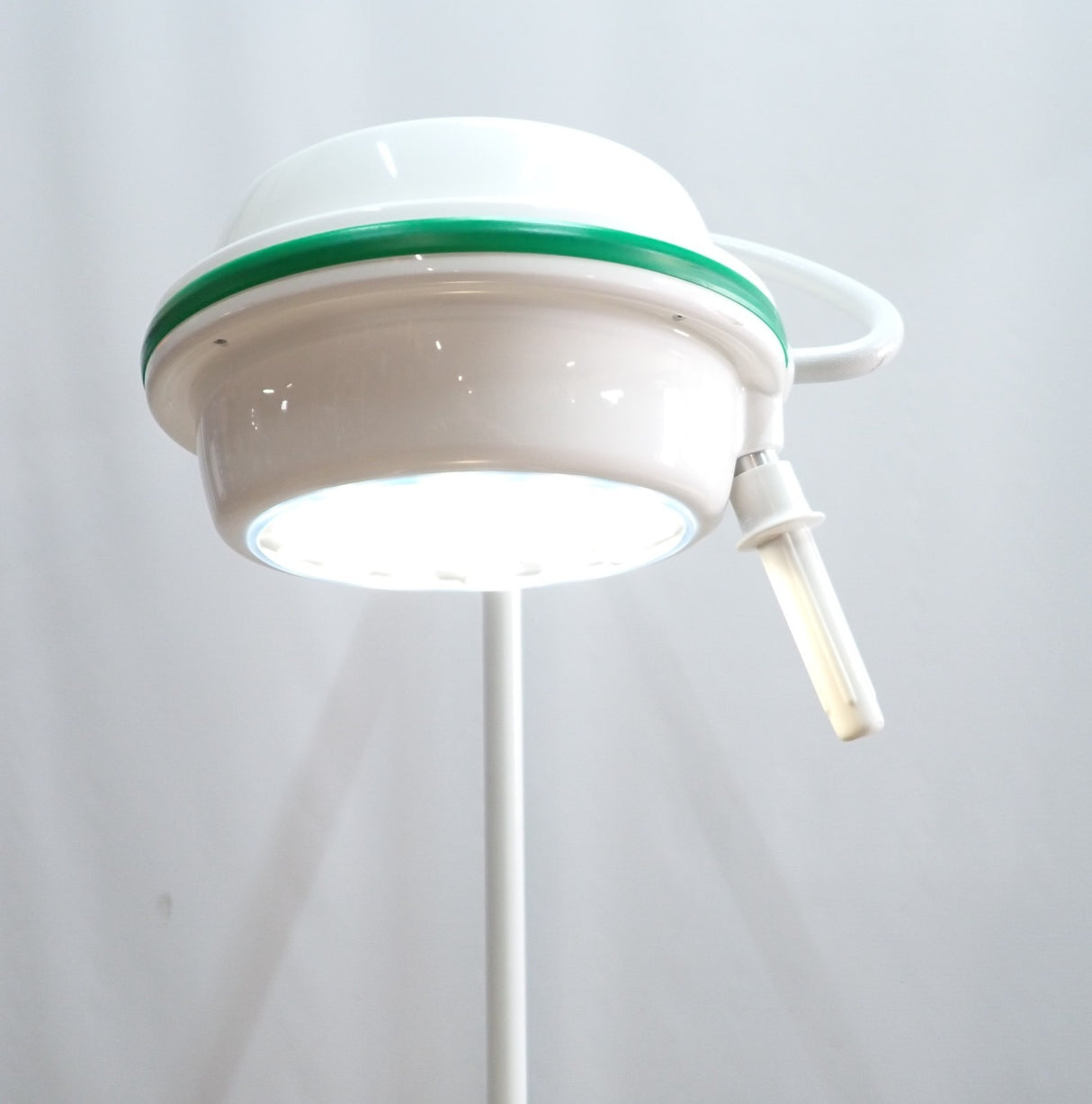 Daray SL300 LED Minor Surgery Medical Trolley Mobile Examination Lamp Light5