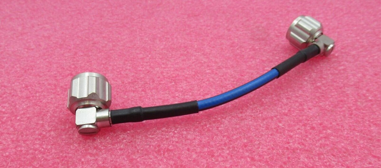 15 cm / 6 Zoll N-Stecker rechtwinklig auf N-Stecker rechtwinklig, halbflexibles Präzisionskabel
