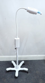 WelchAllyn GS600 LED Minor Procedure Light with 48950 Mobile Stand1