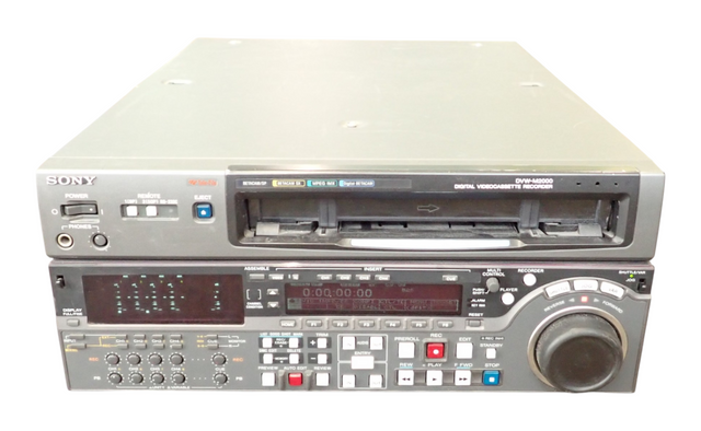 Sony DVWM2000 Digital Betacam Videocassette Recorder / Player SP SX IMX0