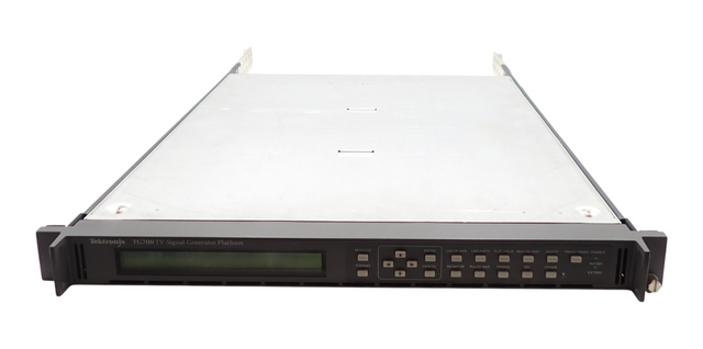 Tektronix TG700 TV Signal Generator Platform 1U With Rails + Modules HDVG7 AGL70
