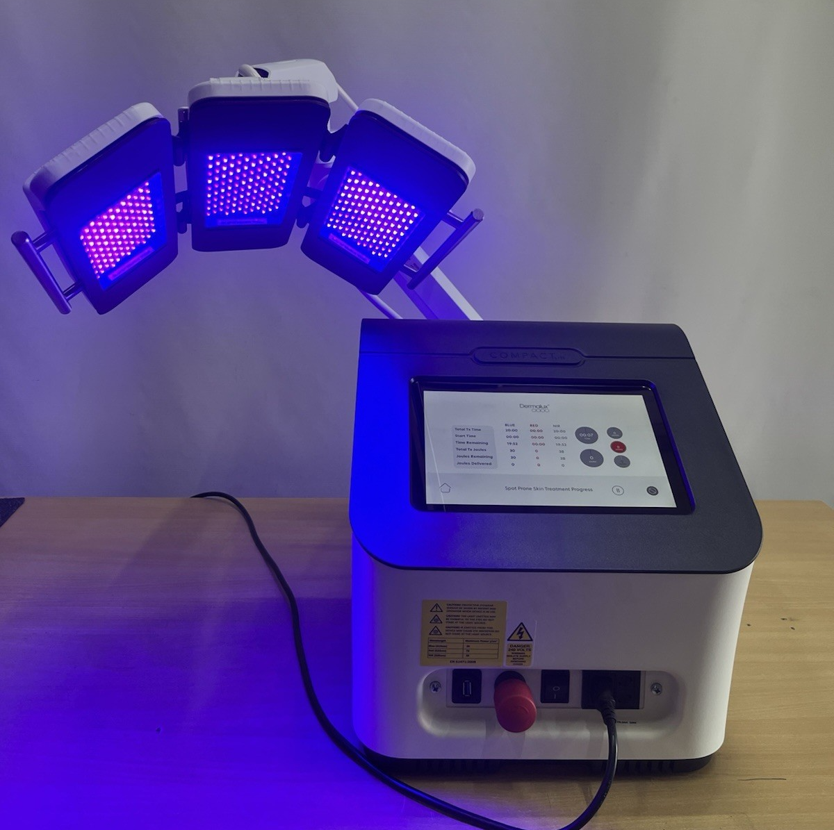 2024 Dermalux Compact Lite TriWave MD 415nm 633nm 830nm Phototherapy Unit LED3