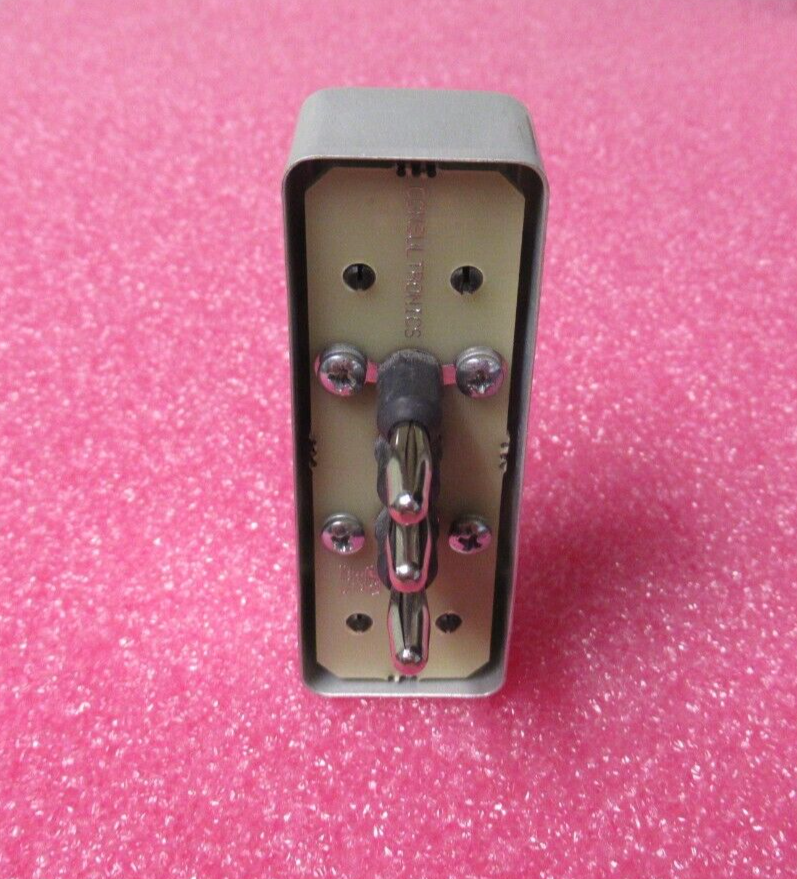Adaptateur DIN/RJ45 Spirent/Consultronics 4212