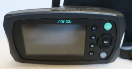 Anritsu MT9090A MU909015B1-056 √∞ Testeur de câbles OTDR optiques de champ 1310/1550 nm