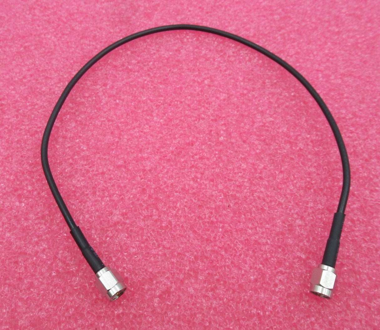 Câble coaxial RF noir 330 mm avec fiche SMA mâle droite vers fiche SMA mâle droite
